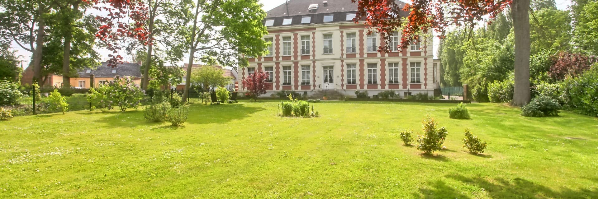 Chateau de Moulin le Comte * * * * bnb
