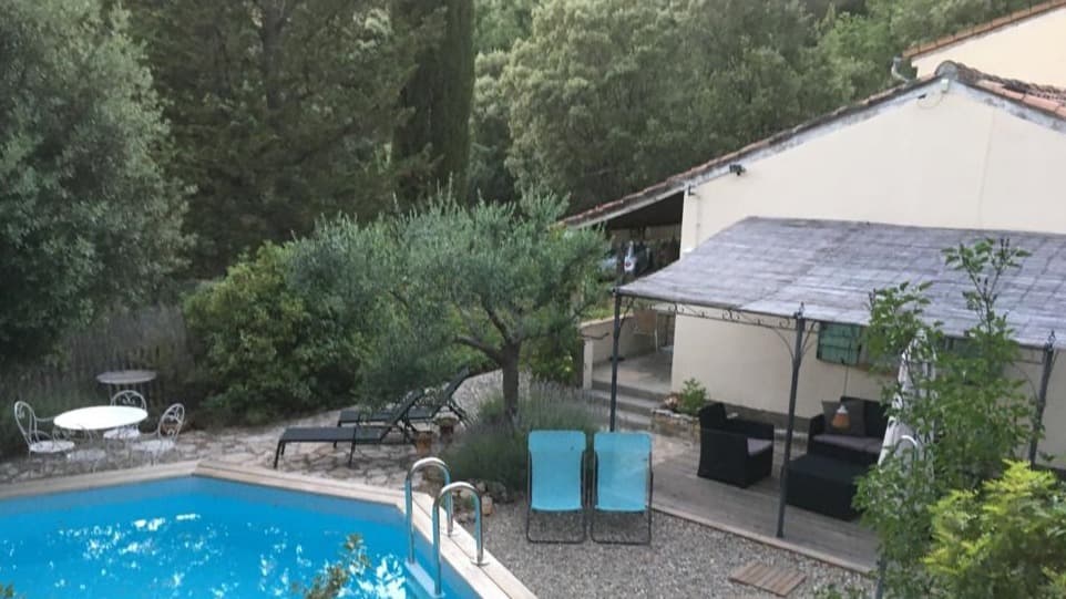 Les Acacias