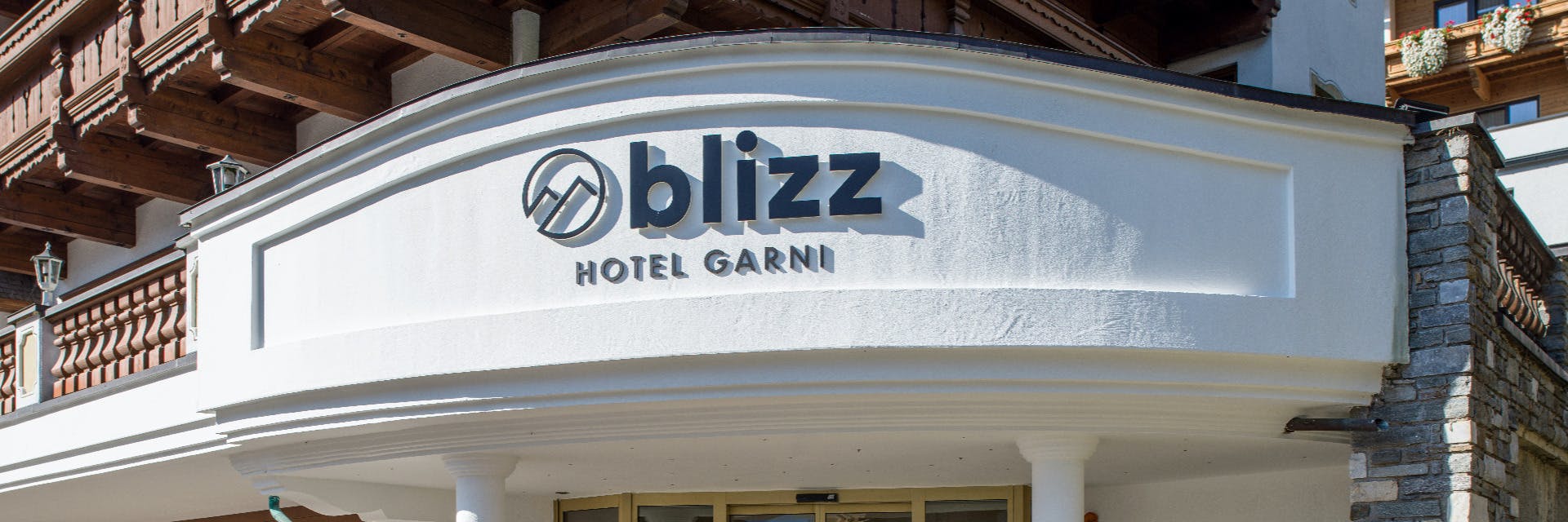Hotel BLIZZ